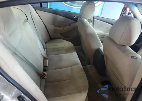 2012 Nissan Altima Base z USA, uszkodzony, nr VIN 1N4AL2AP8CC143791